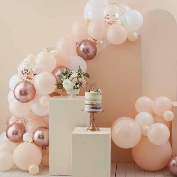 Αψίδα μπαλόνια Σομόν, Λευκά & Ροζ χρυσό & Λουλούδια